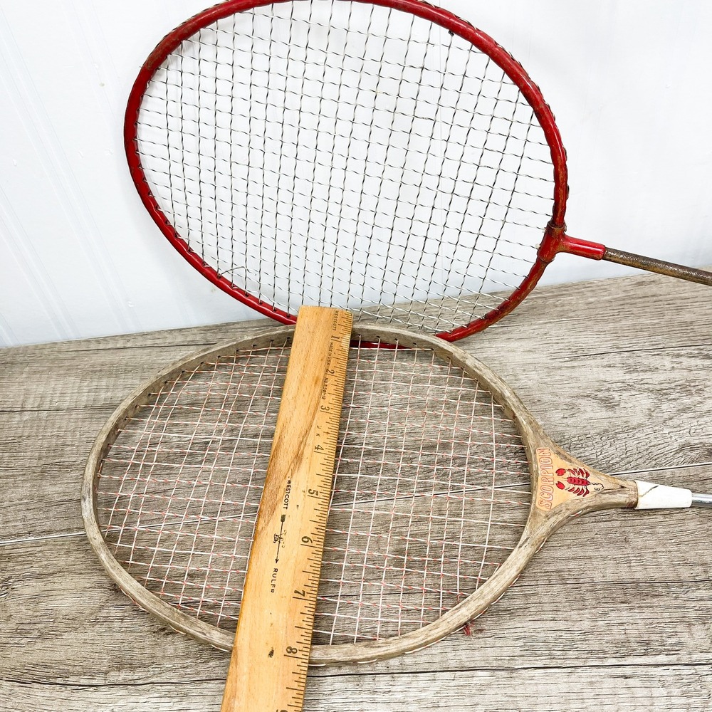 Vintage Badminton Racket Set Regent Scorpion Red Wood Metal Sports Decor 3pc - Picture 6 of 12